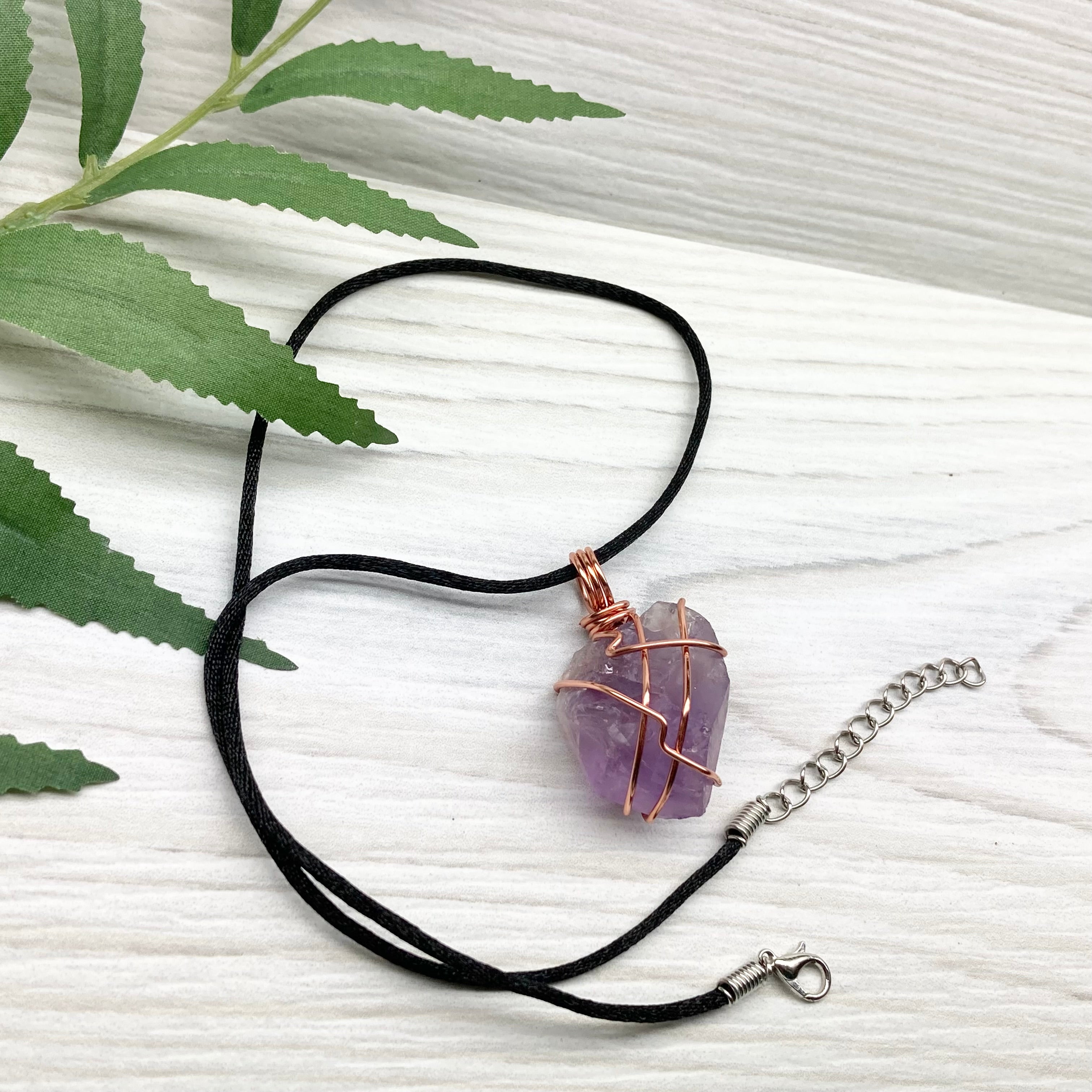 Necklace plastron amethyst rolled mounted on copper. newest Original creation, unique piece, artisanal manufacture