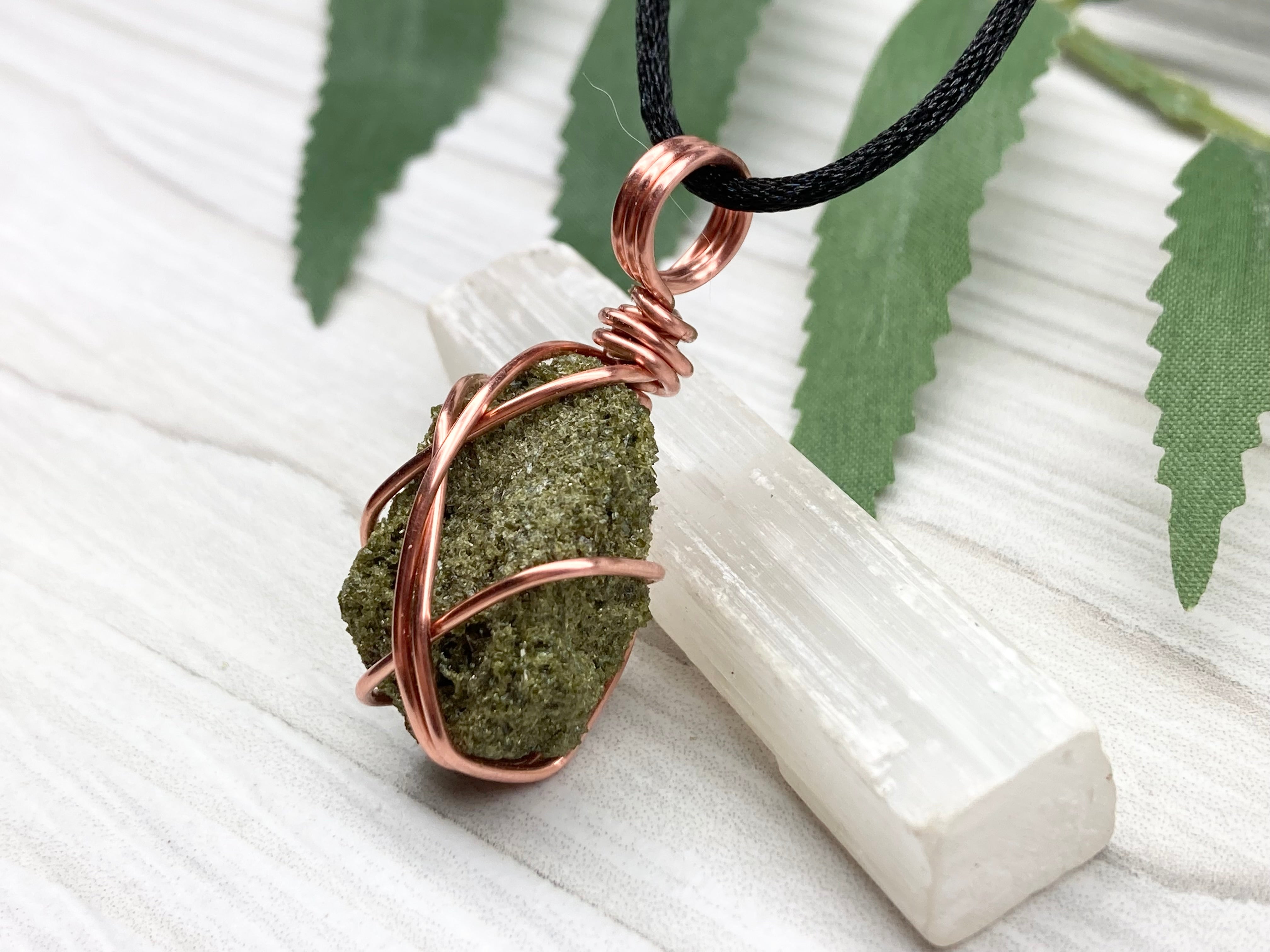 Raw Epidote Necklace - Solstice Waves – solsticewaves