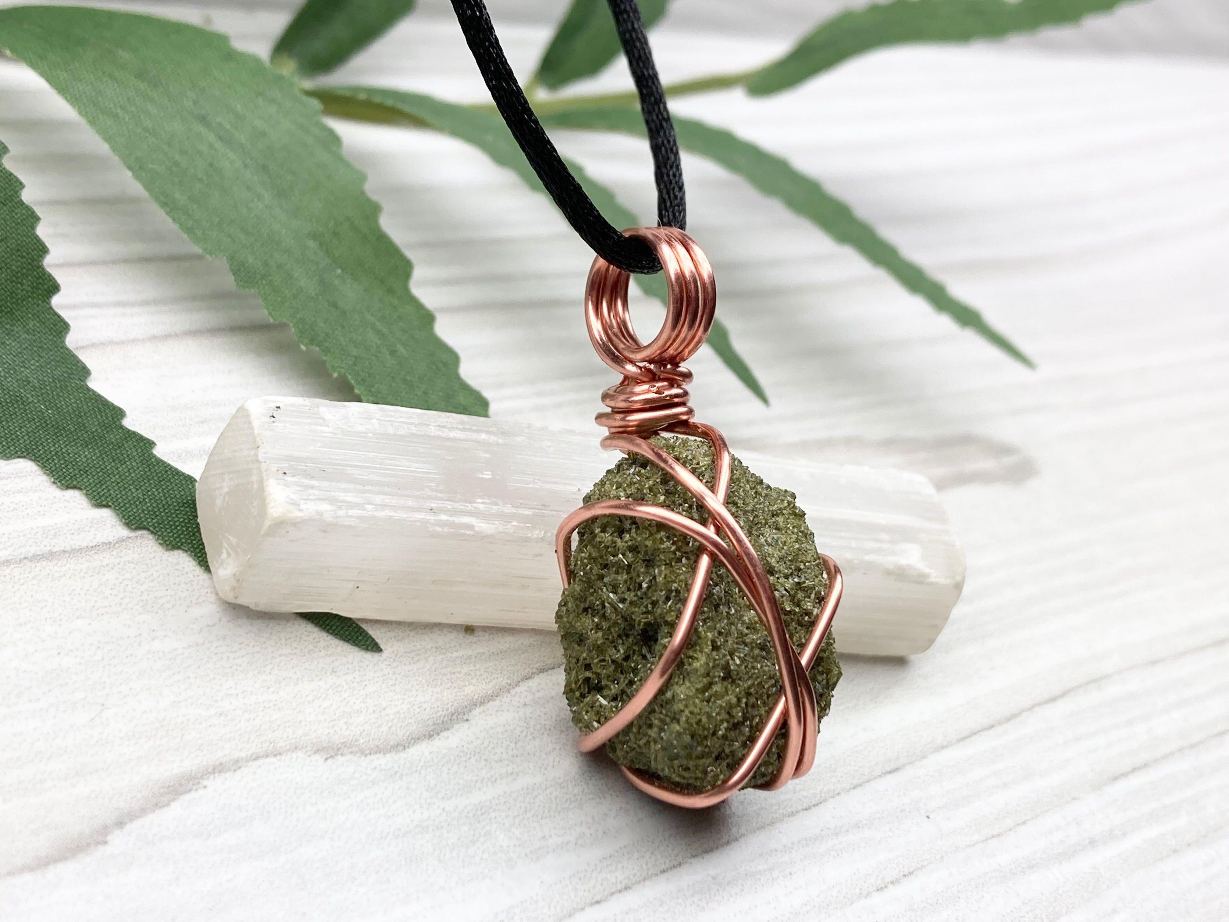 Raw Epidote Necklace - Solstice Waves – solsticewaves