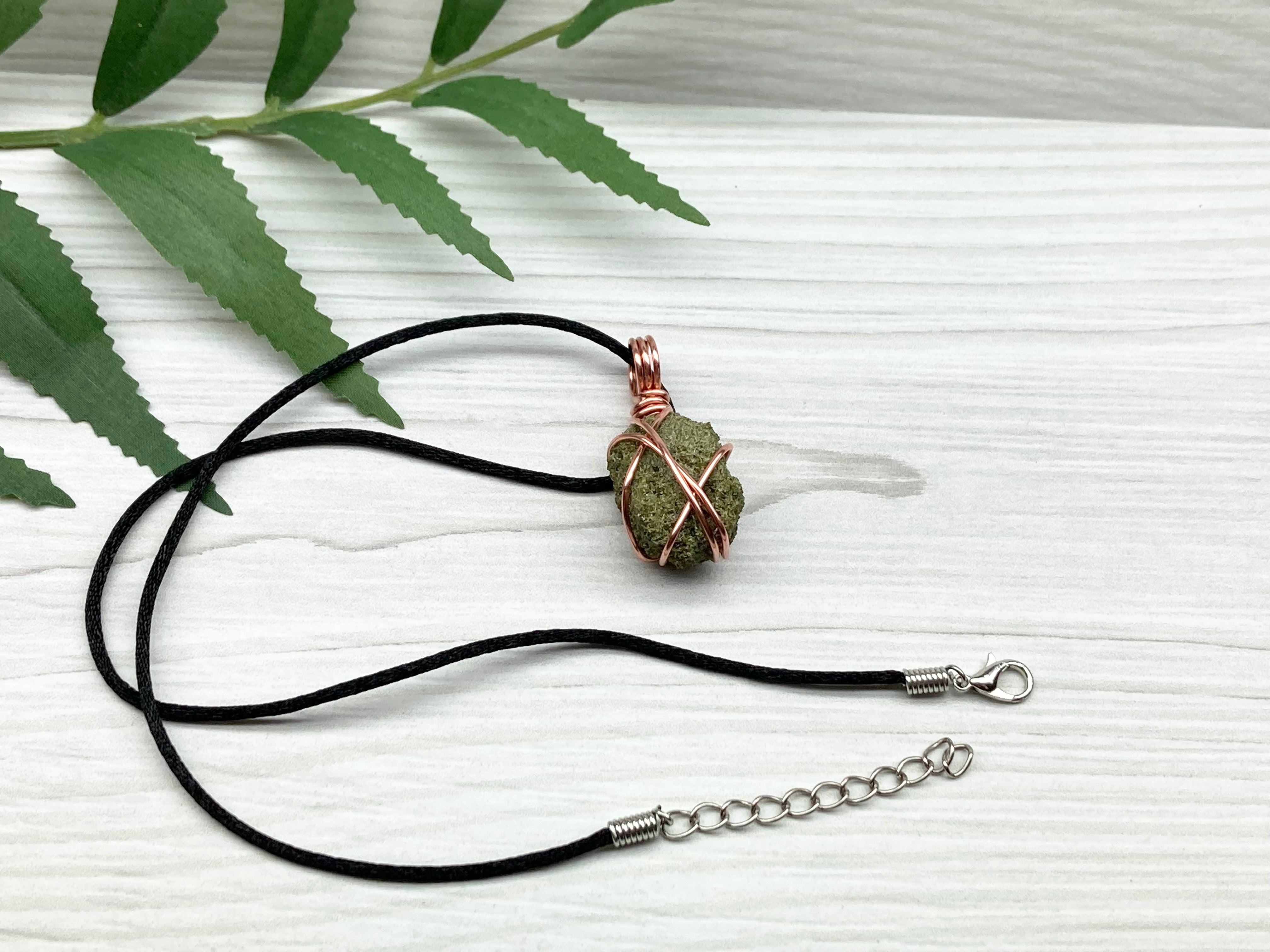 Raw Epidote Necklace - Solstice Waves – solsticewaves